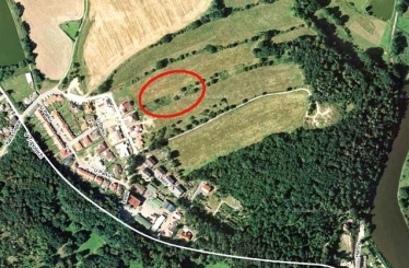 Pozemek Hluboká nad Vltavou, č. 25